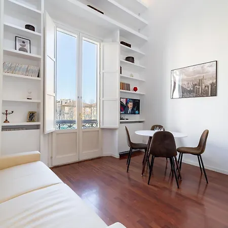 Housmart San Mamolo 6 *