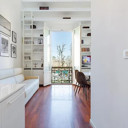 Housmart San Mamolo 6 Apartman *