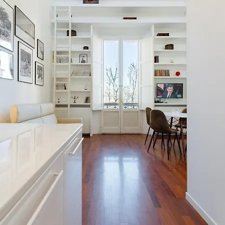 Housmart San Mamolo 6 Apartment *