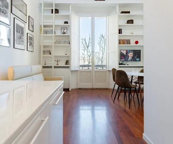 Housmart San Mamolo 6 아파트 *